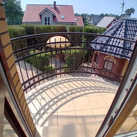 West Cliff * Пустково