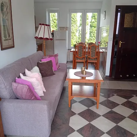 West Cliff * Пустково