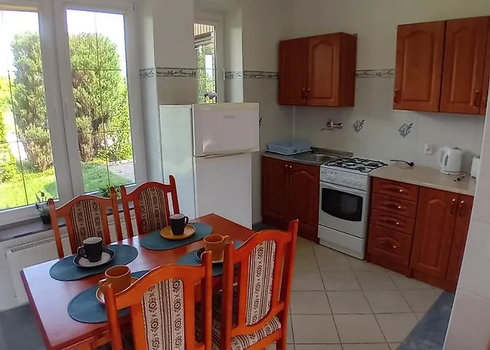 Апартаменты West Cliff Пустково